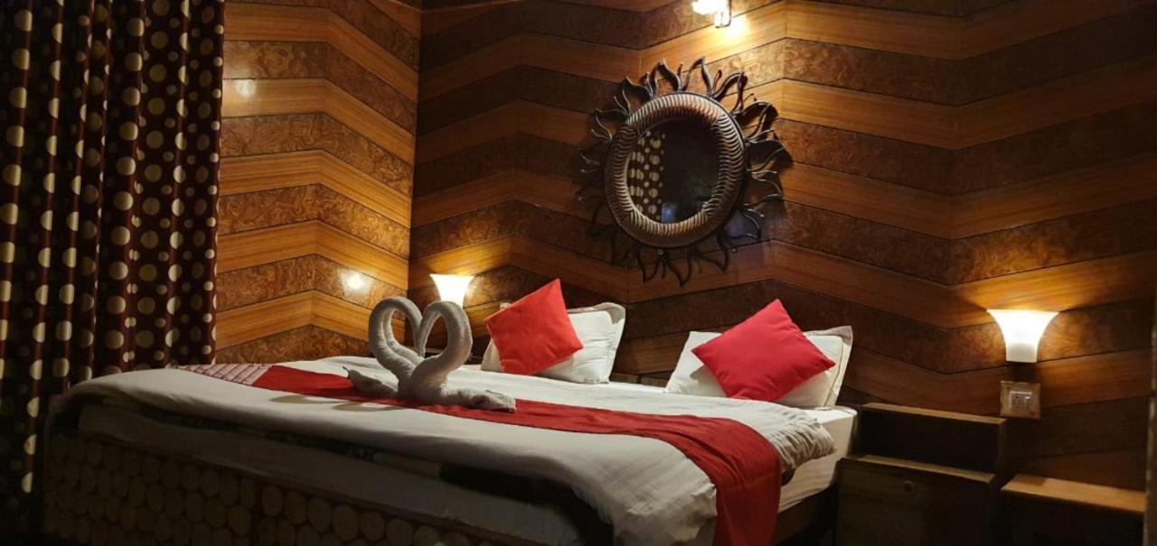 Goroomgo Ankur Lake View Mall Road Nainital - Prime Location With Luxury Room Экстерьер фото
