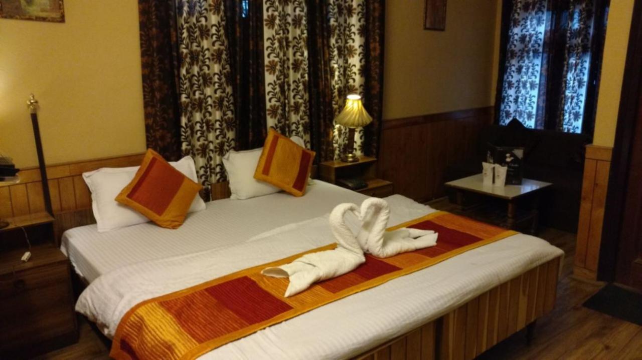 Goroomgo Ankur Lake View Mall Road Nainital - Prime Location With Luxury Room Экстерьер фото
